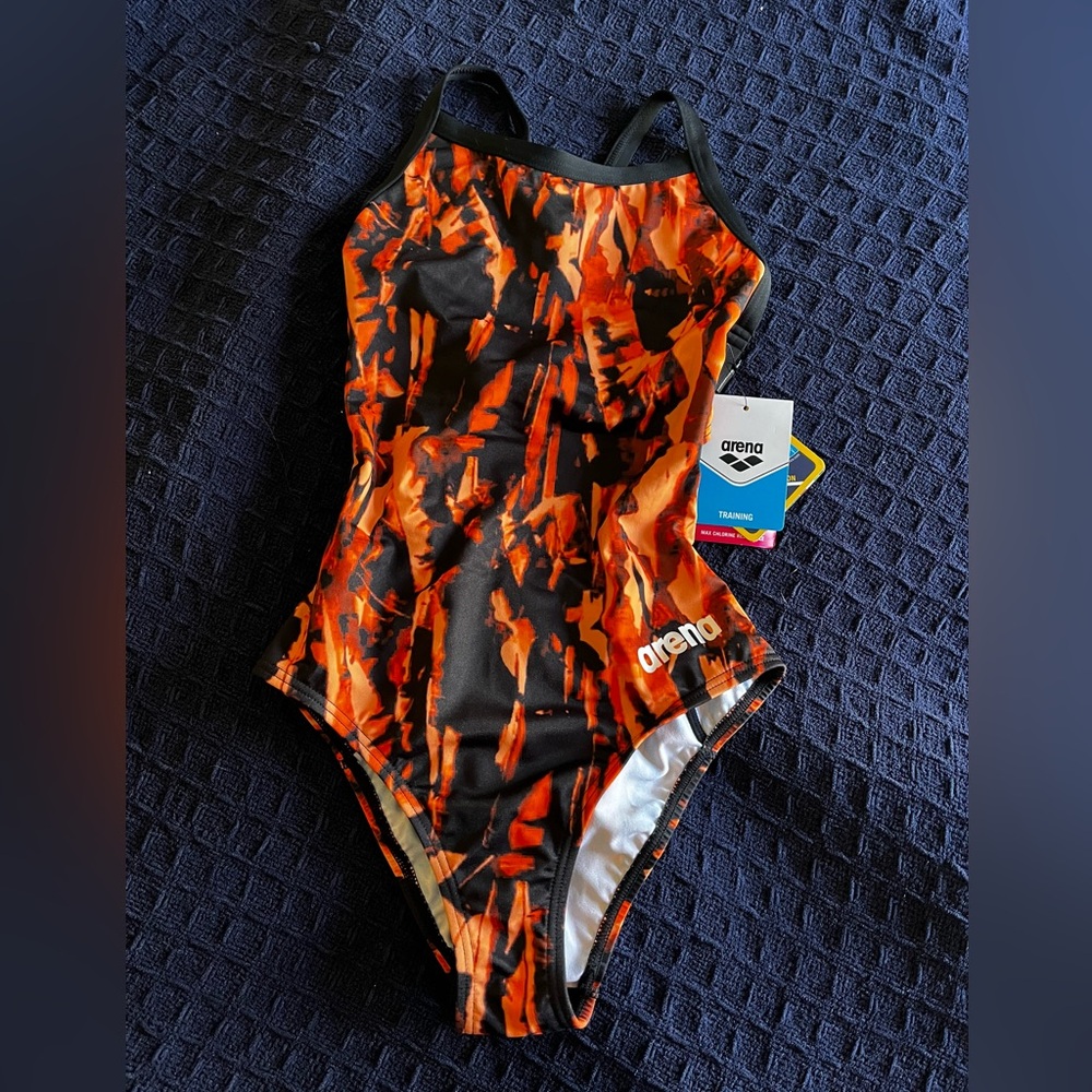 ARENA suit 26